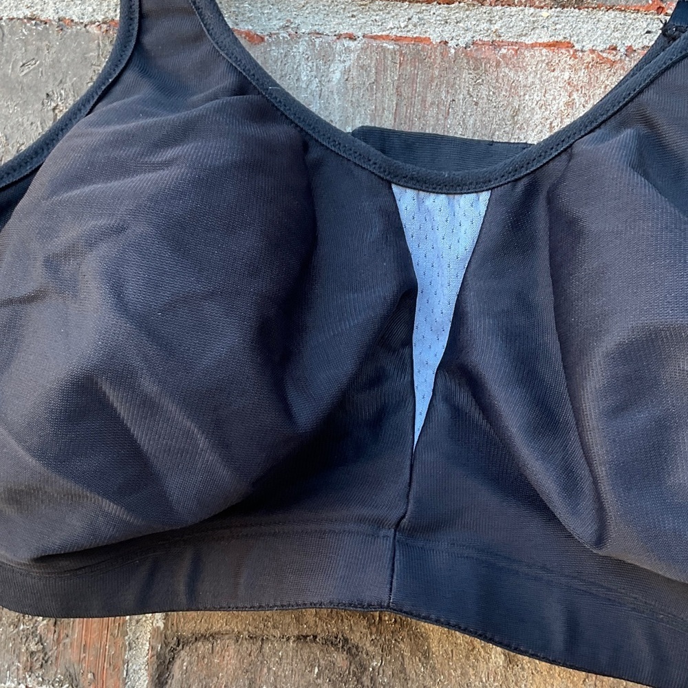 Lilyette Black and Gray Sports Bra - Picture 4 of 10